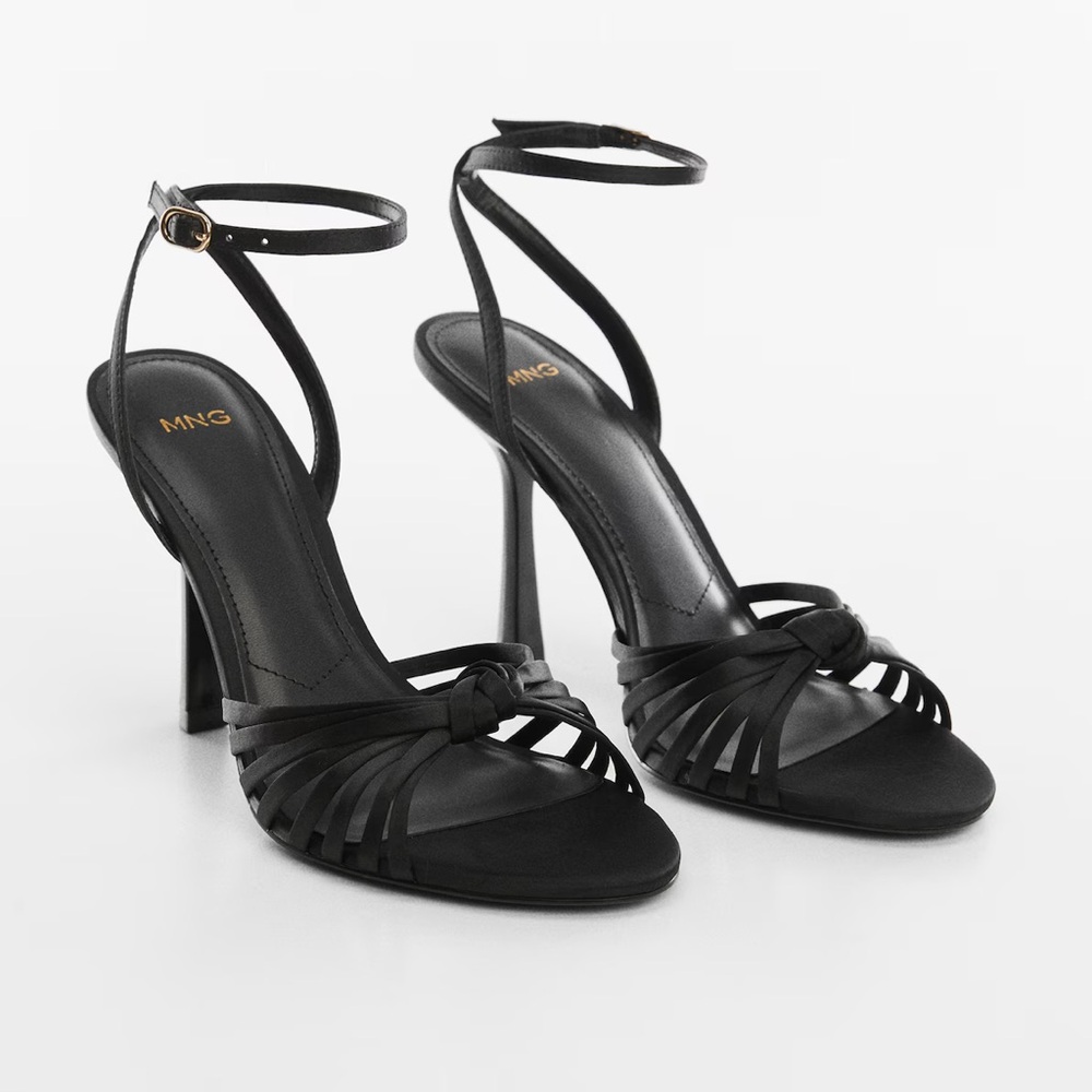 SOLLDDD Mango Black Heels